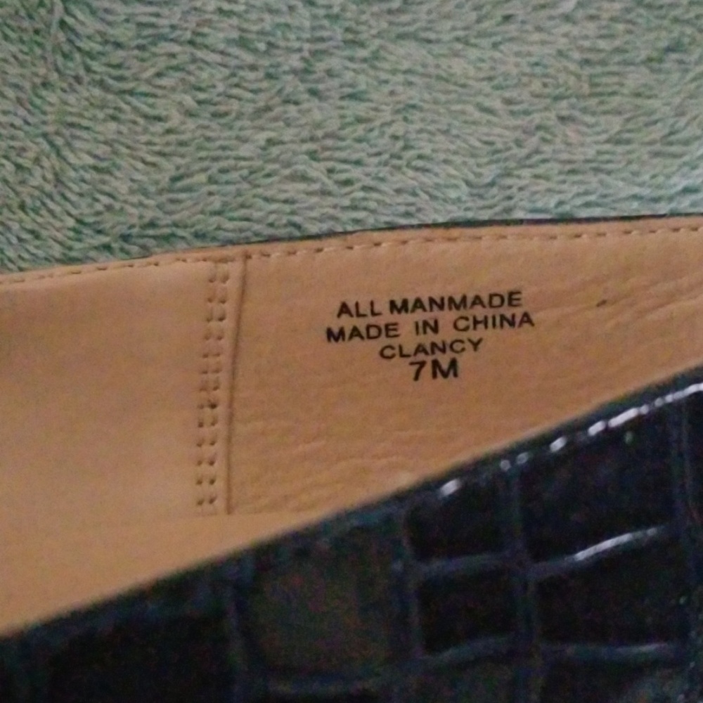 Blue Croco - Picture 3 of 5